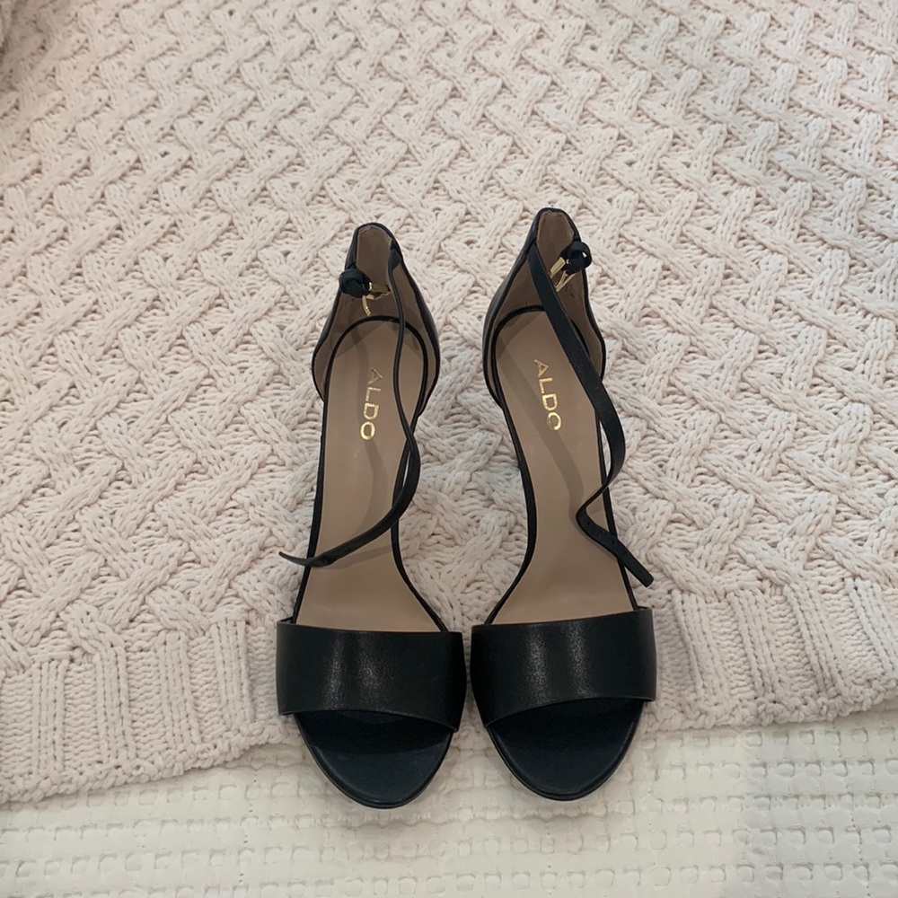 Women’s sandals heels